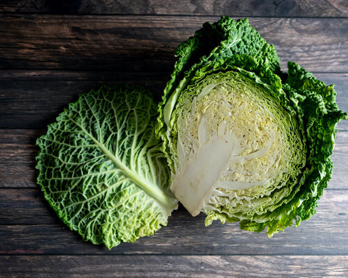 Hamburger (hoh) met jus, savooiekool & gekookte aardappels Hamburger (hoh) met jus, savooiekool & gekookte aardappels