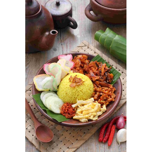 Mini rijsttafel met kipsate & babi pangang Mini rijsttafel met kipsate & babi pangang