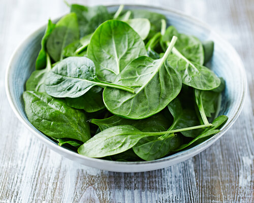 VEGA Orzo met tomaat en spinaziesaus