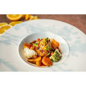 Gevulde kipdrumstick, groenten ,  roseval aardappel