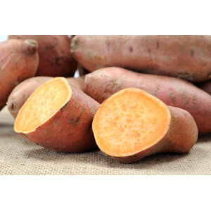 Heekfilet, doperwt/wortel en zoete aardappelpuree