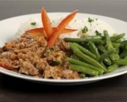 VEGA kip tandoori met sperziebonen en zilvervliesrijst - Natriumarm VEGA kip tandoori met sperziebonen en zilvervliesrijst - Natriumarm