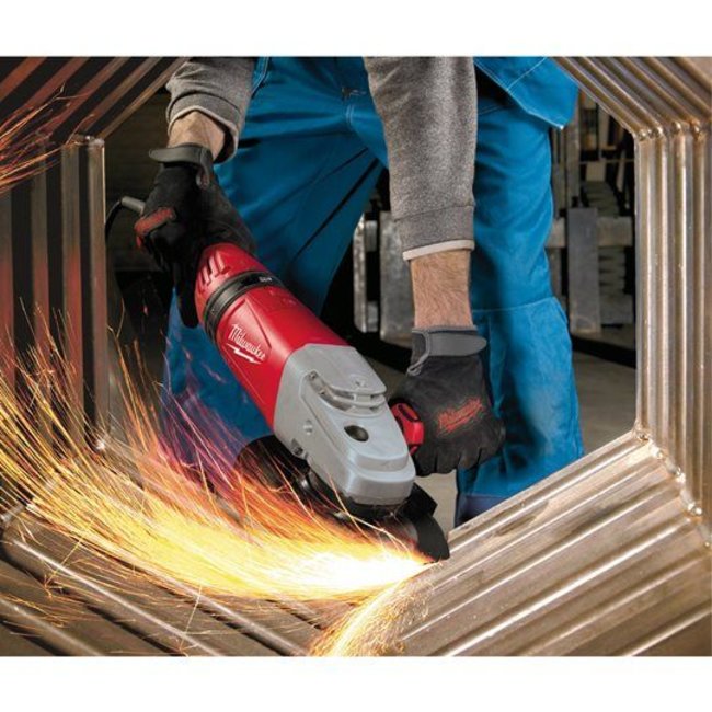 Milwaukee Haakse slijper AGV21-230GEX/DMS 2100W