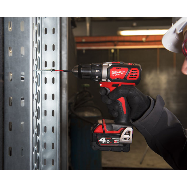 Milwaukee M18BDD-402C compact boorschroefmachine