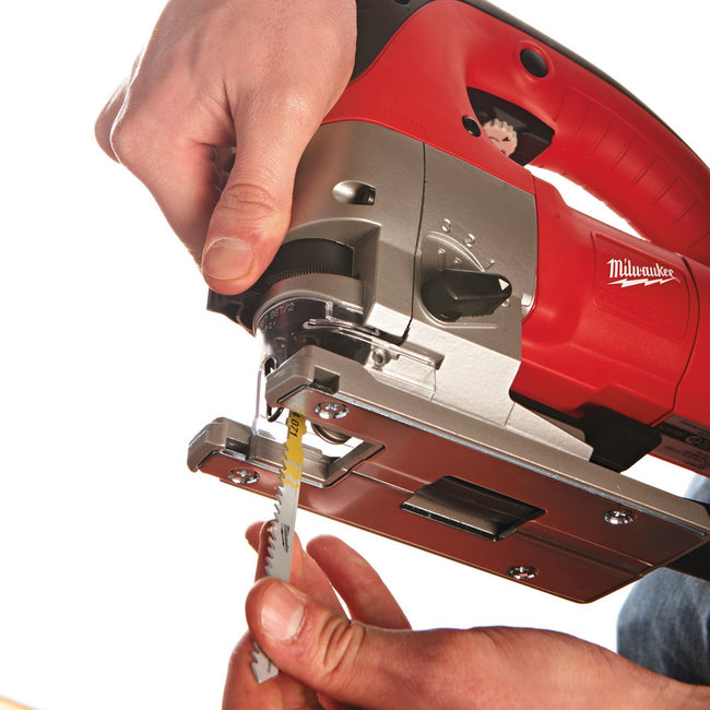 Milwaukee Decoupeerzaagmachine JSPE135TX