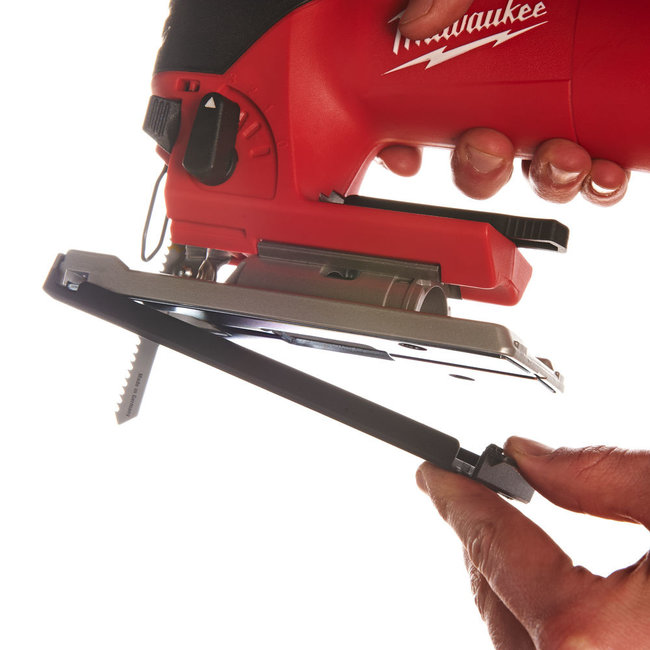 Milwaukee Decoupeerzaagmachine JS120X