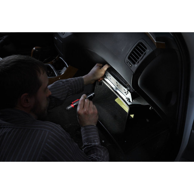 Milwaukee IPL-LED alkaline zaklamp aluminium