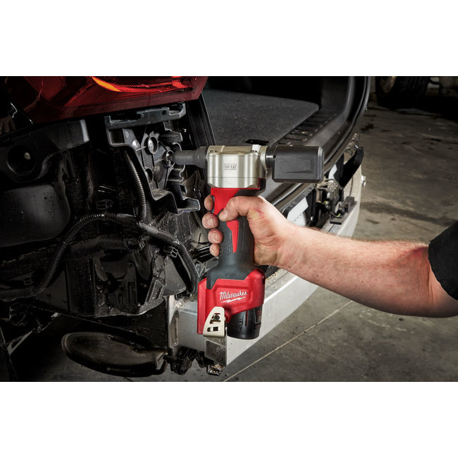Milwaukee M12BPRT-201X blindklinknageltang