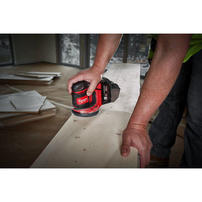 Milwaukee M18BOS125-502B excentrische schuurmachine