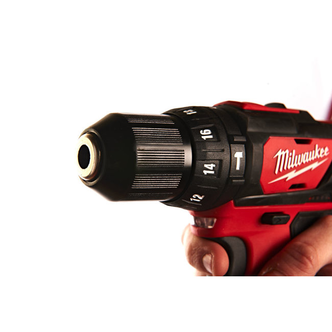 Milwaukee M12BPD-202C subcompactslagboormachine