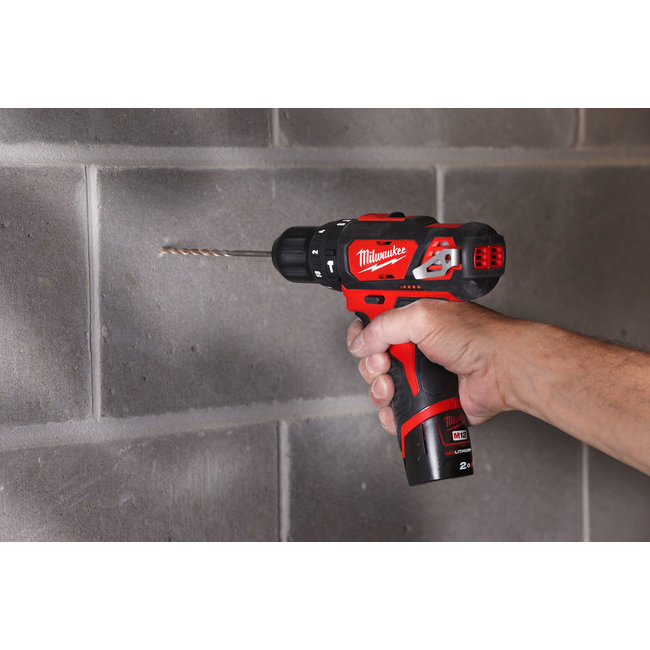 Milwaukee M12BPD-202C subcompactslagboormachine