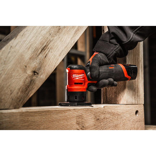 Milwaukee M12FDSS-422X FUEL spot sander / schuurmachine
