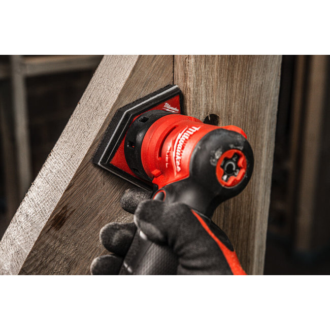 Milwaukee M12FDSS-422X FUEL spot sander / schuurmachine