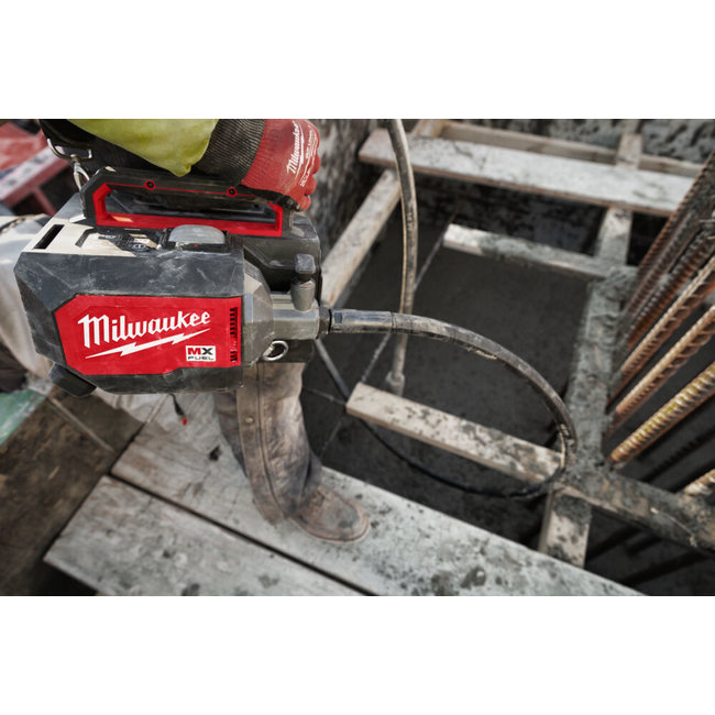 Milwaukee MXF CVBC-602 MX FUEL compacte beton trilnaald