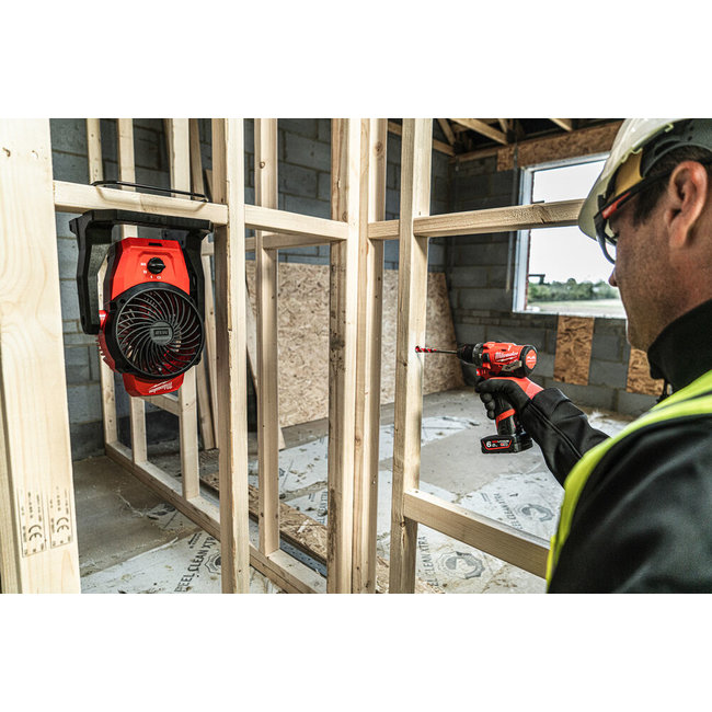 Milwaukee M12AF-0 ventilator