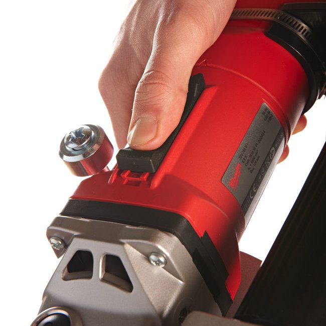 Milwaukee Sleuvenzaagmachine WCE30/2