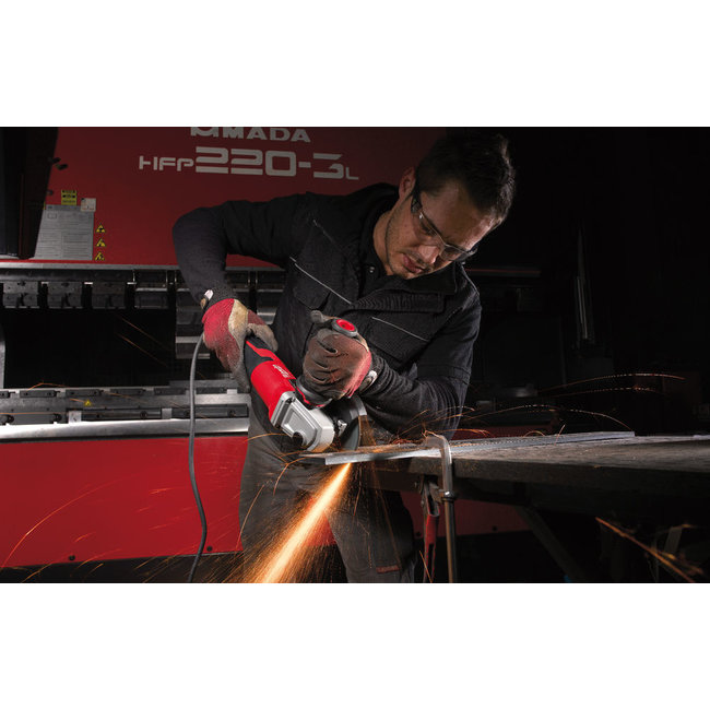 Milwaukee Betonslijpmachine AGV15-125XE DEG-SET schuren