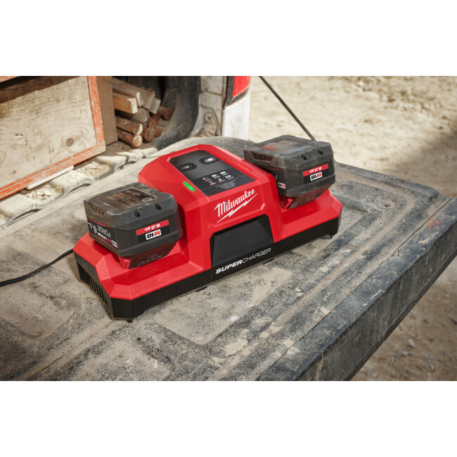 Milwaukee M18DBSC DUAL BAY SUPER CHARGER FORGE