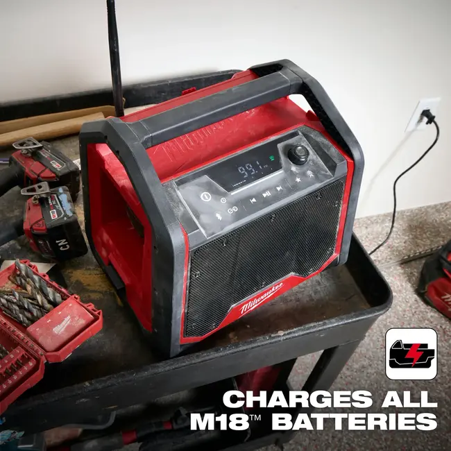 Milwaukee M18RC2DAB+ Jobsite radio/lader G2