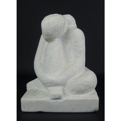 Reny de Graaf, Sitting woman, white marble