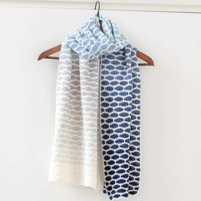Haakpakket Honinggolfjes sjaal Blauw/wit