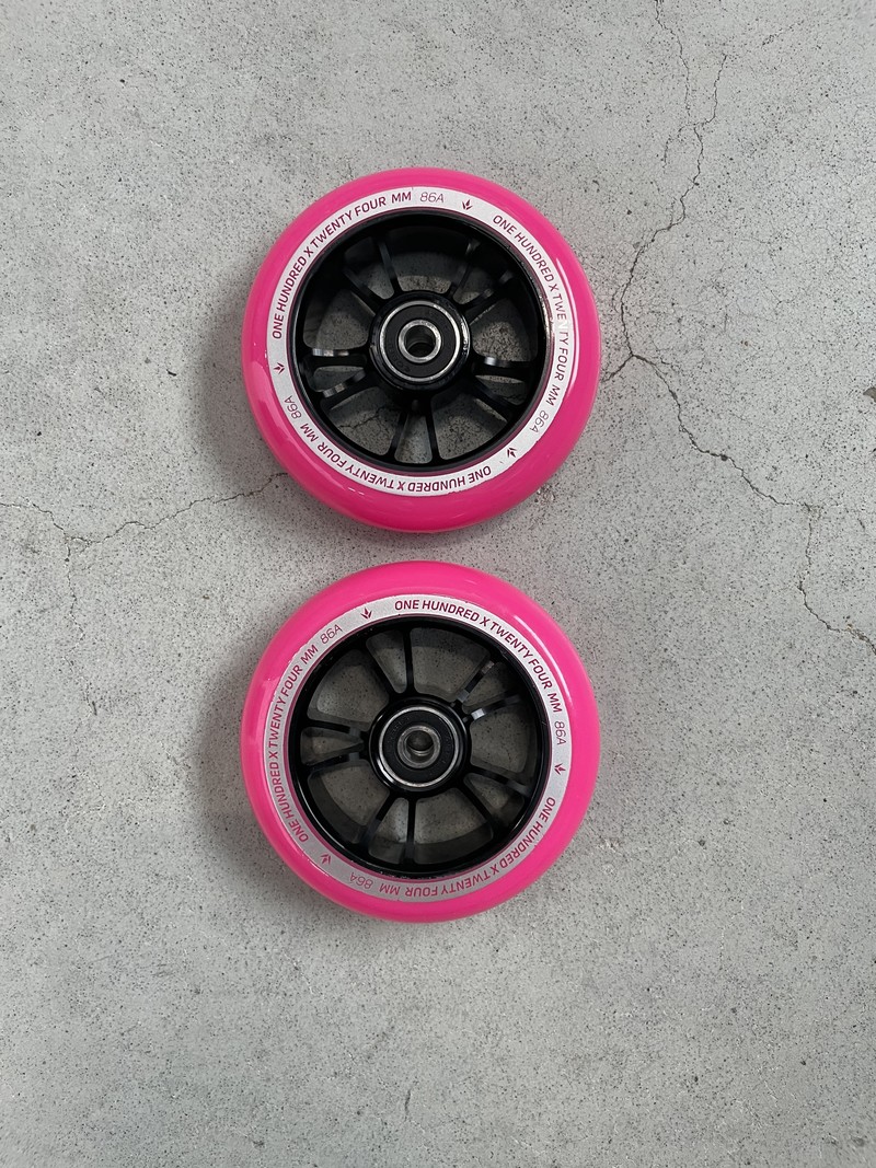 Blunt Envy 10 Spokes Wheels Black Pink