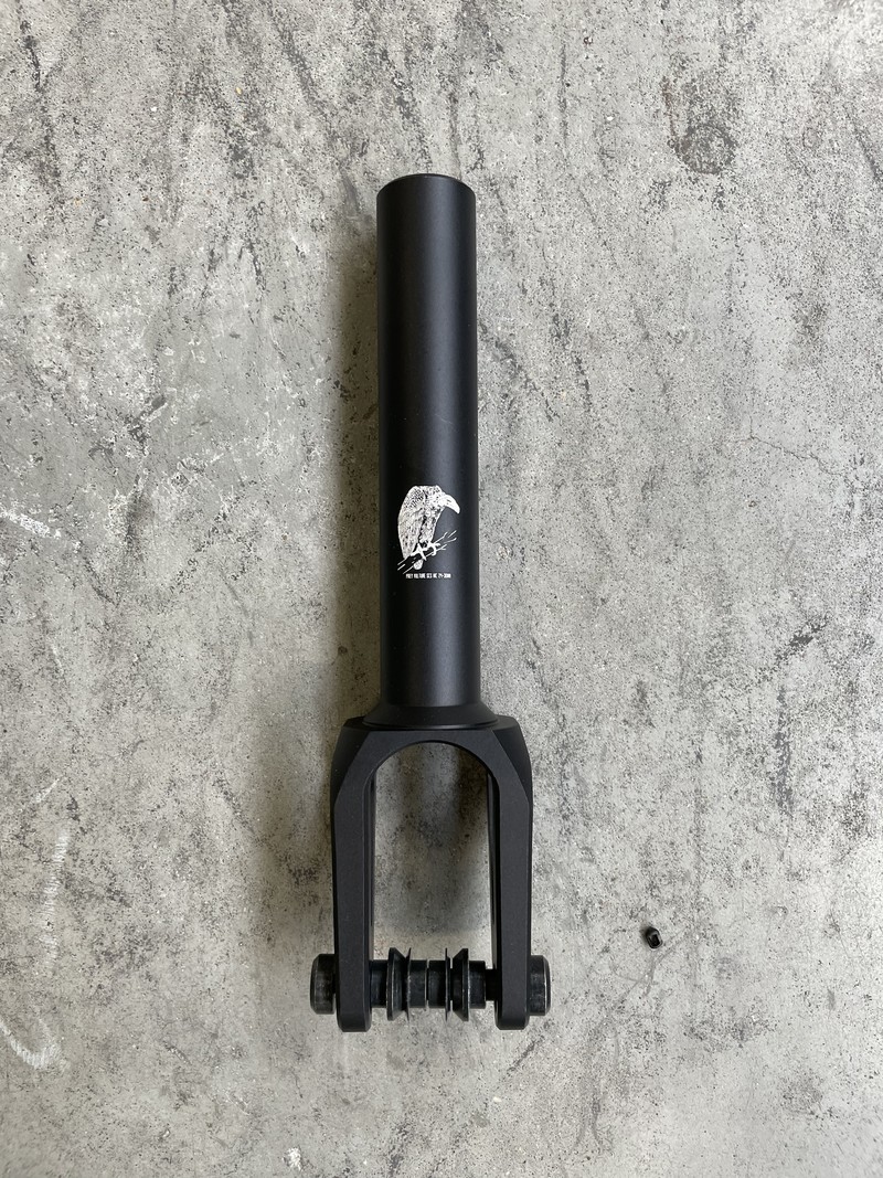 Prey Vulture Fork Black