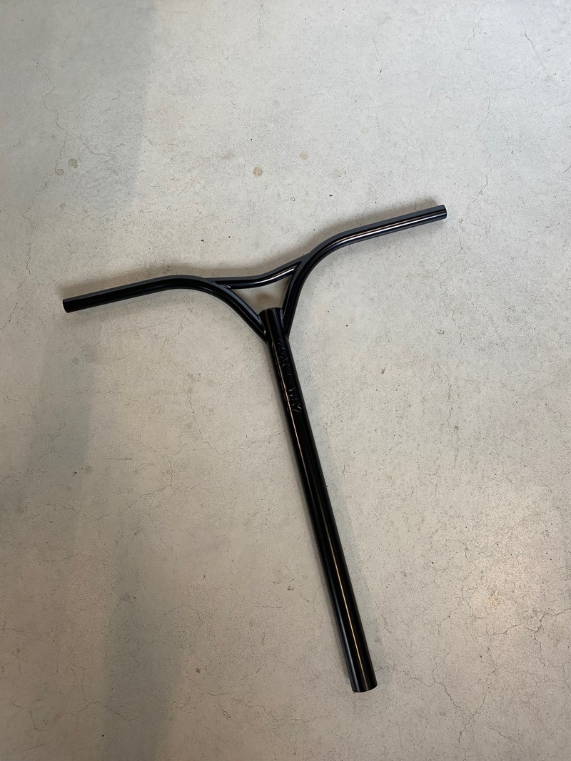 Gassey  Cyclone Titanium Bar Matte Black