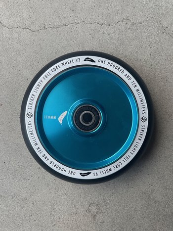 Striker Lighty Full Core V3 Wheels Blue/Black