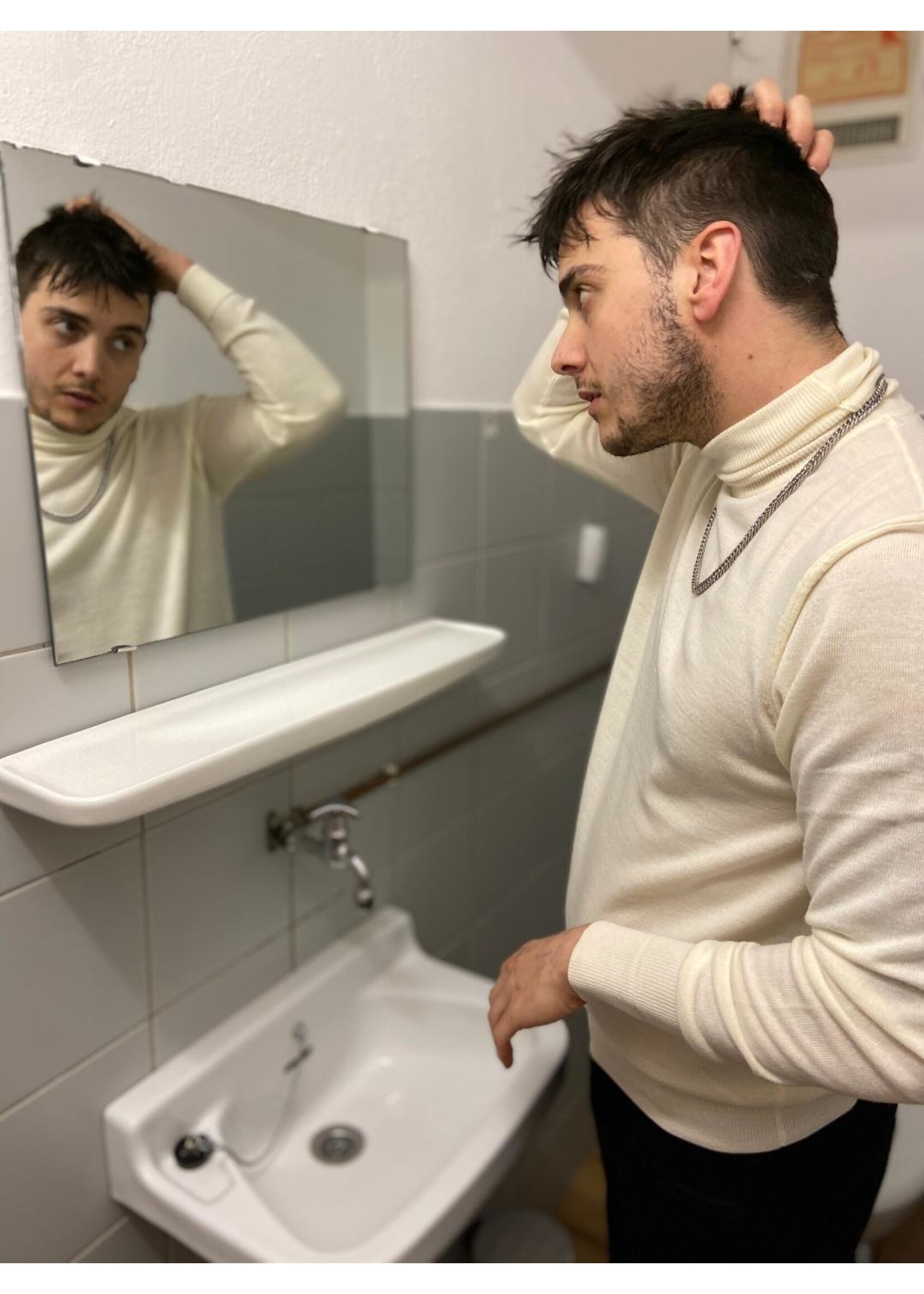 Rollkragenpullover in creme