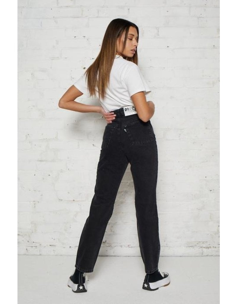 The Ragged Priest Gerade geschnittene Jeans in  washed black