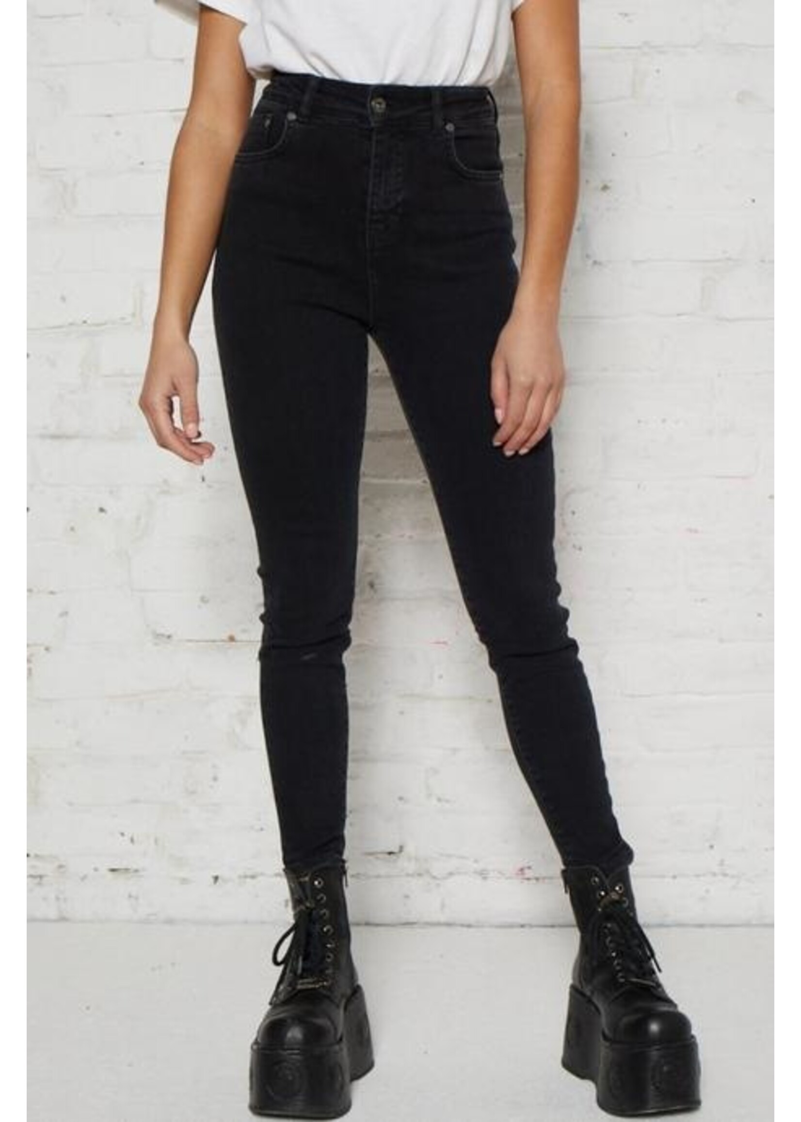 Schmale High Waist Jeans schwarz