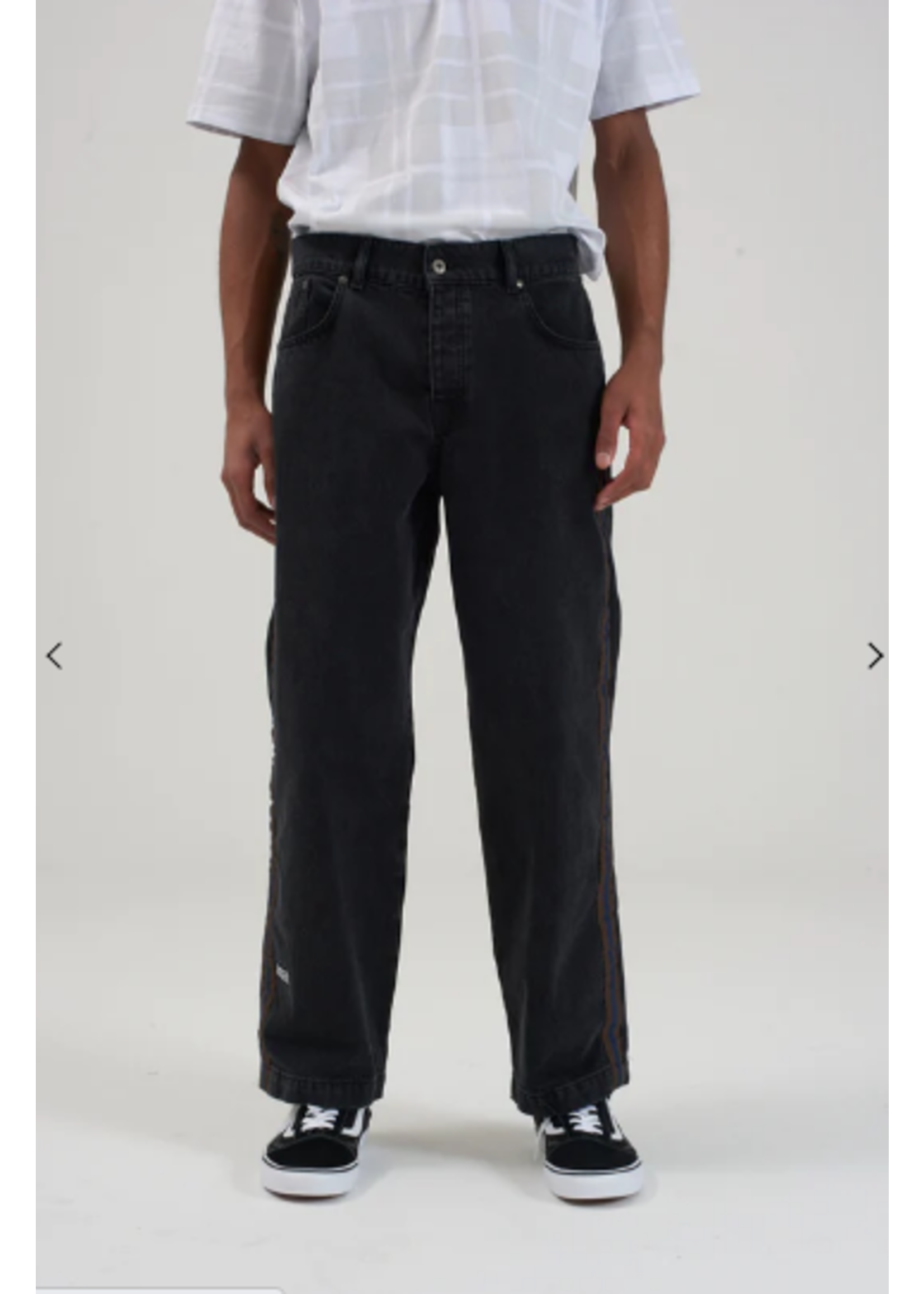 Jeans mit Streifen