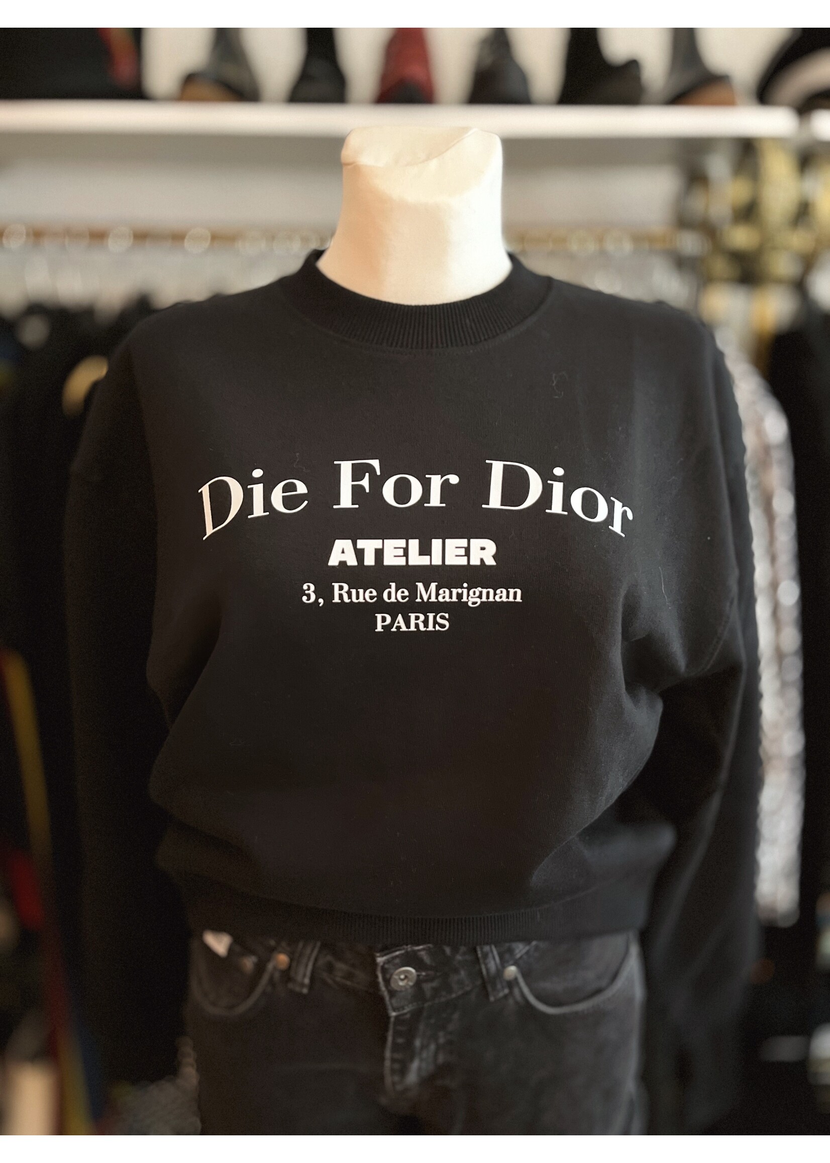 Sweater mit Schrift in schwarz