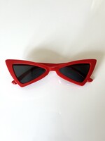Sonnenbrille in rot