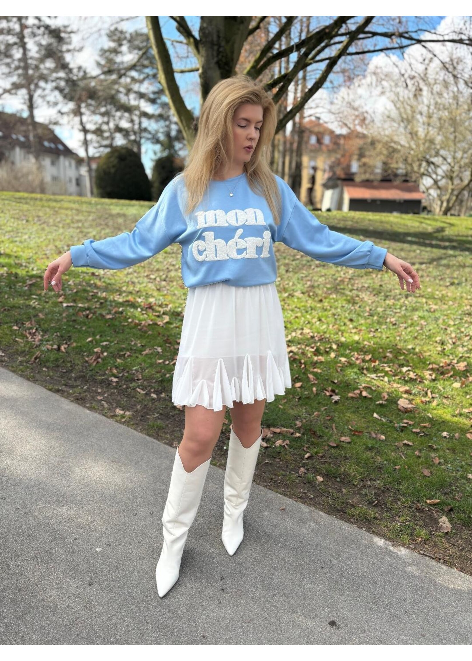 Rock one size in weiß