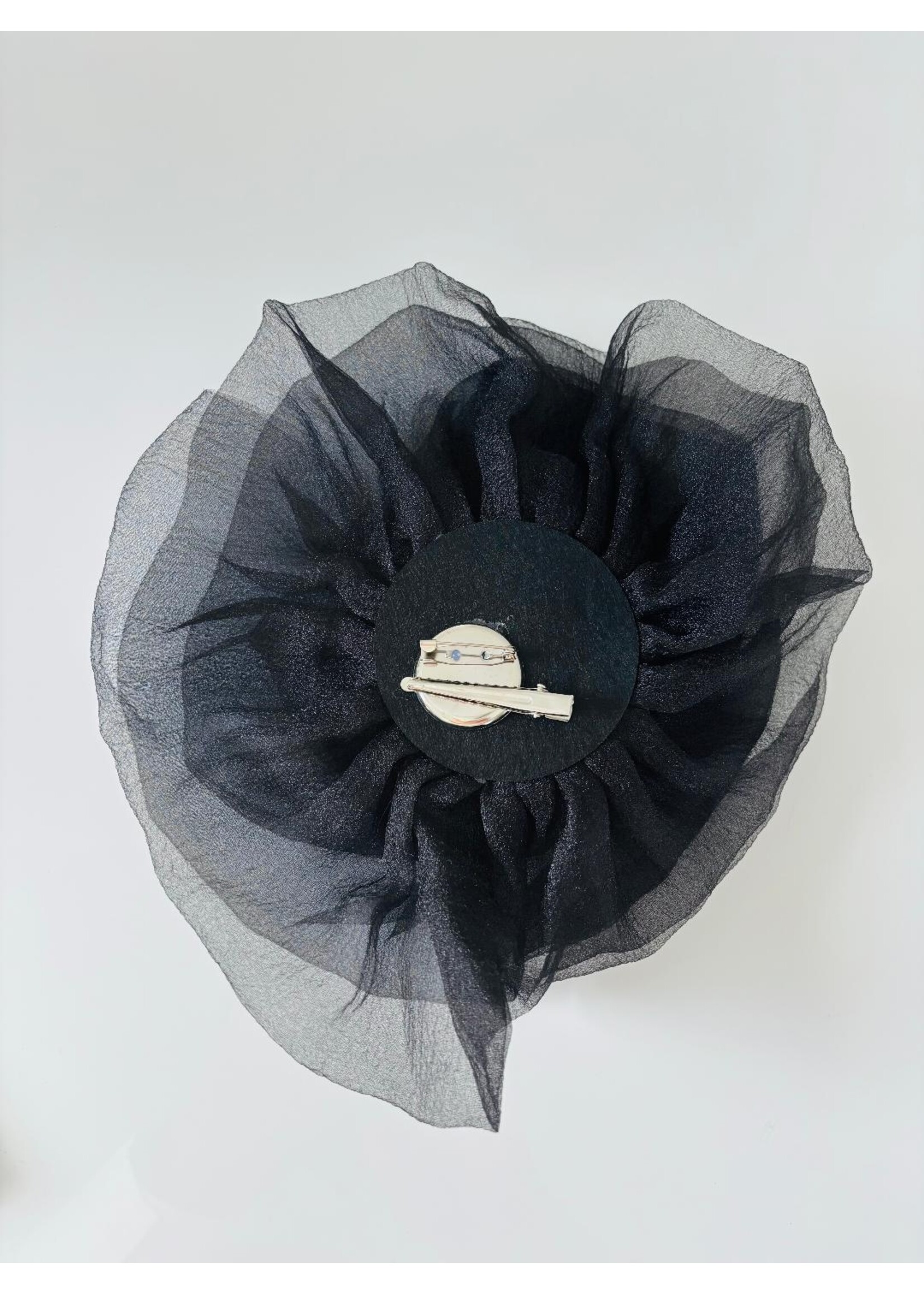 Blume in schwarz