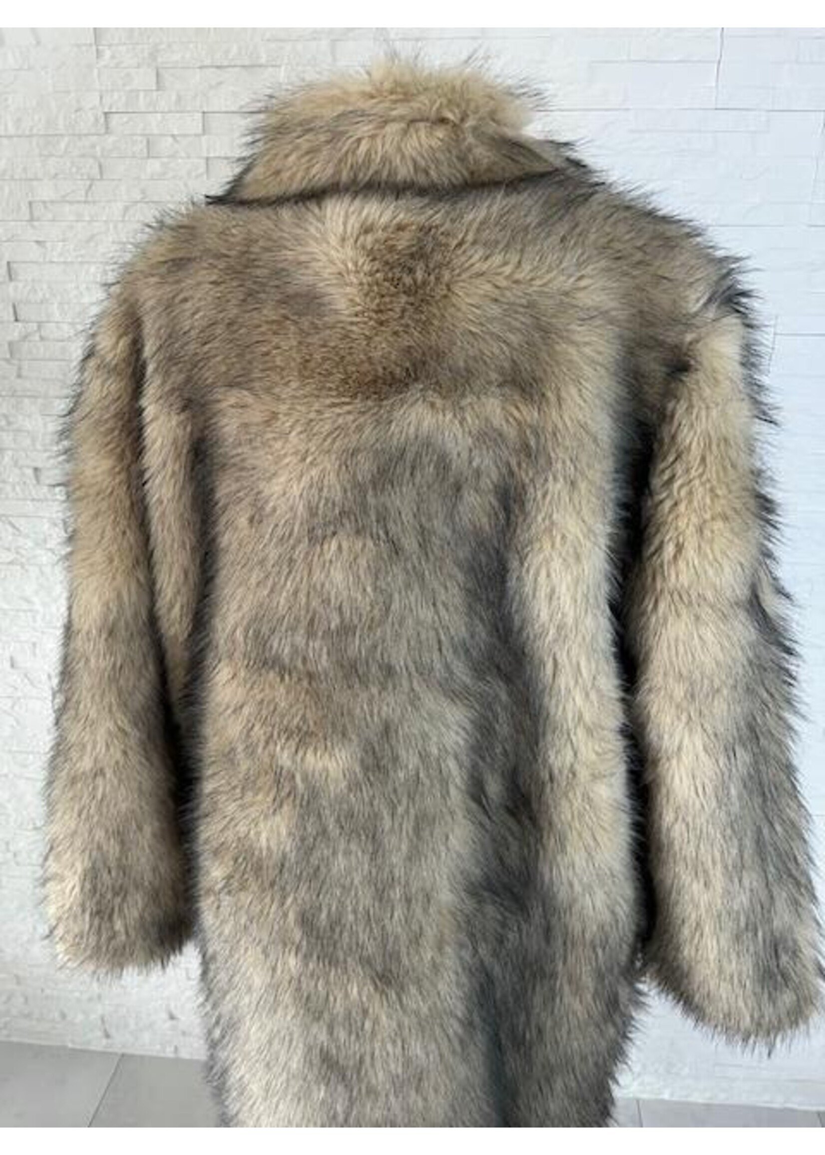 Northern Blaze Damen Kunstfellmantel. Maxilanger Faux Fur Coat in Naturfell Optik | Winter-Trend 2025 | Pogo