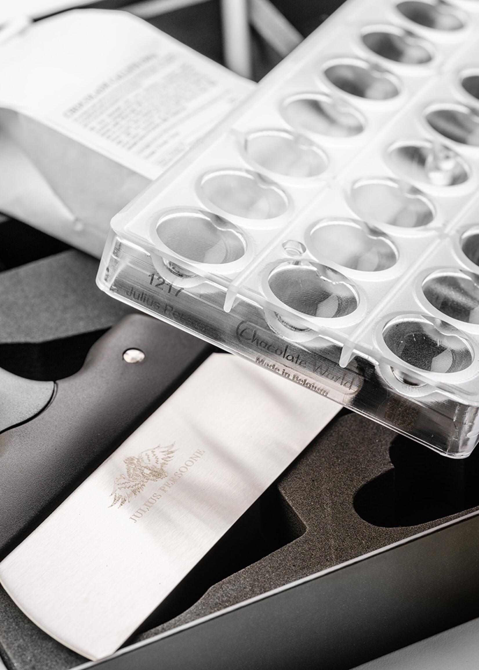 Your Home Chocolate Kit by Julius Persoone x Chocolate World