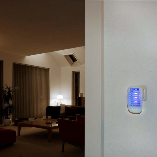 Huchem Insect killer | Fly Away Plug-in LED | Vliegen | Muggen | Eurom | Huis | Kantoor | Boot | Appartement | Zomer