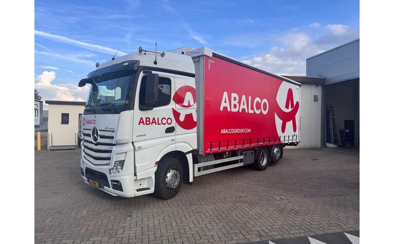 Vrachtwagen & Machinetransporter