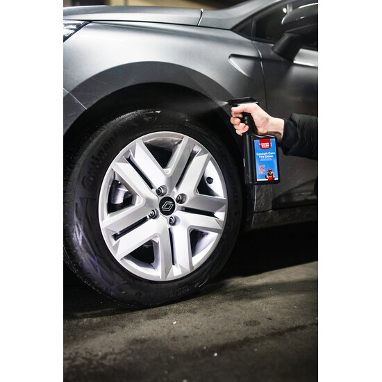 Huchem All-in-One Interior & Shine Cleaner 0,5L | Cockpit Care | Tire Shine | Hugo Wash