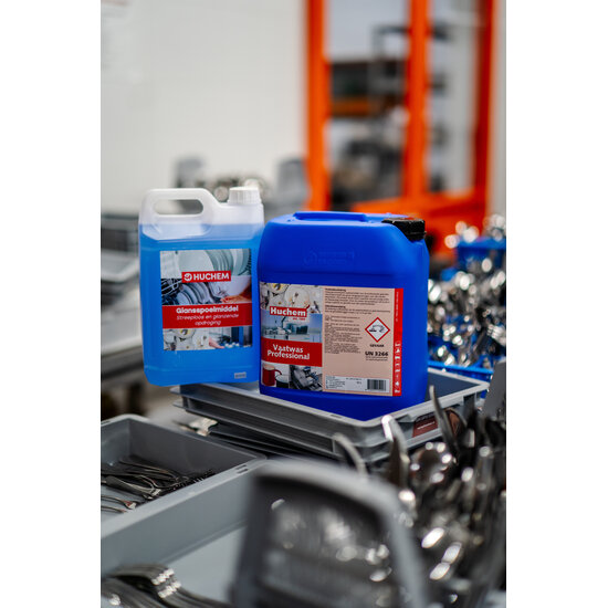 Huchem Andy’s Schone Vaatwas – Complete Afwasset