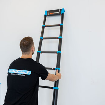 Eurostairs Telescoopladder Black 'n Blue Professioneel 4.2 meter met softclose