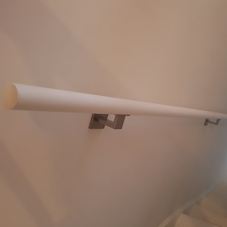 Witte trapleuning (gecoat) op maat - rond - coating wit RAL 9016, 9010 of 9001