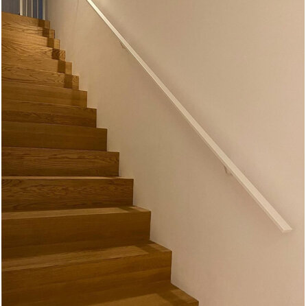 Witte trapleuning (gecoat) op maat - rechthoekig (40x15 mm) - incl. leuninghouders TYPE 7 - coating wit RAL 9015 of 9016