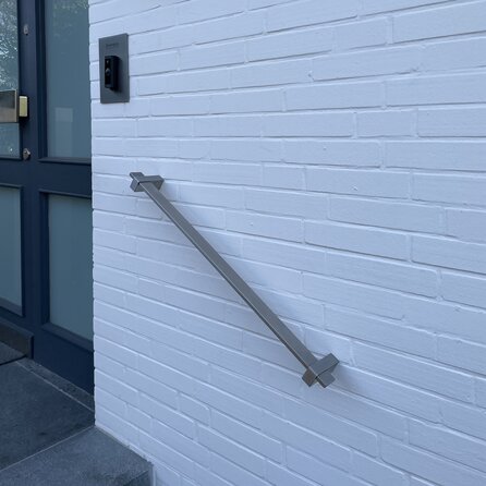 Inox trapleuning op maat - rechthoekig (40x10 mm) - incl. leuninghouders TYPE 13 - voor buiten