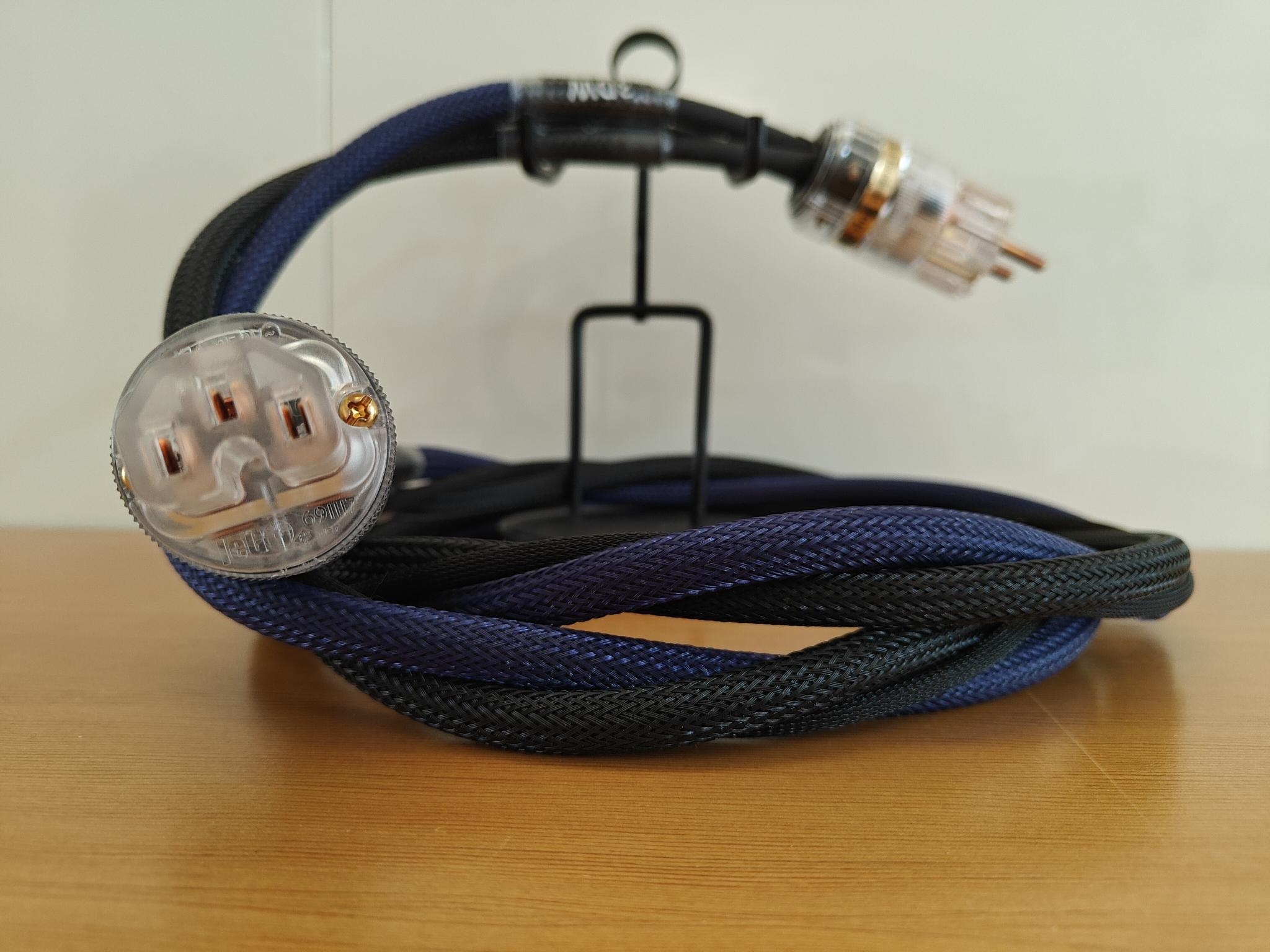 M-WAY 3DW Powercord AC   - ++