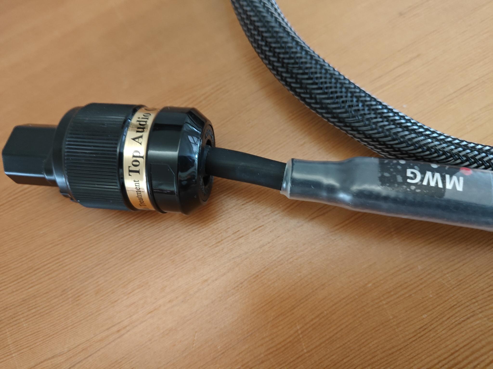 M-WAY 4DW  SE AC stroomkabel