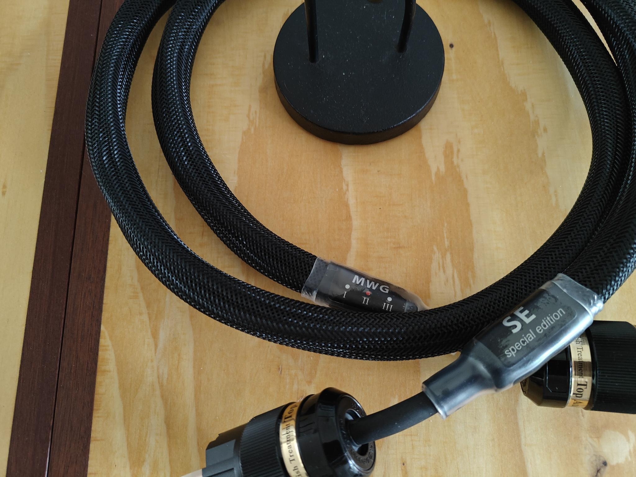 M-WAY 4DW  SE AC stroomkabel